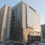 【福岡】バス車内で“女子高生の髪切る”　会社員の男（４３）逮捕　「ストレスを発散するため」　髪の毛約１００本…