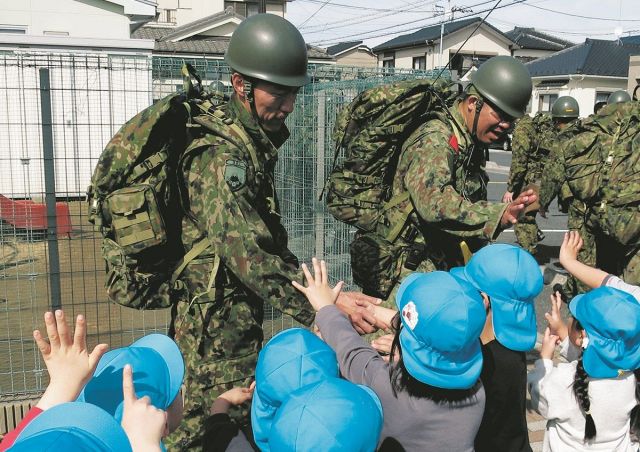 埼玉県吉川市での自衛隊「行進訓練」の目的は？　「身近になった」「慎重であるべき」市民の思いはさまざまで：東京新聞