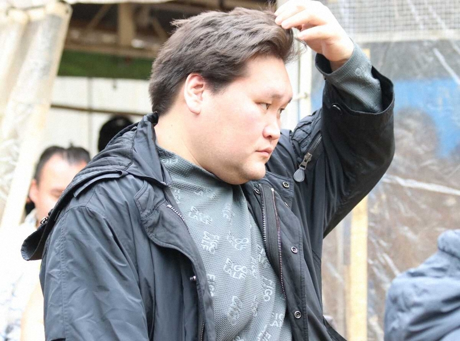 【続報】伊勢ケ浜親方、暴行認めた「処分を待っている」…酒席で酔った伯乃富士に激怒、酒瓶で殴打か