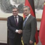 王毅外相、日本はA級戦犯を祀り反省不十分で台湾野心や軍国主義の影響が残る