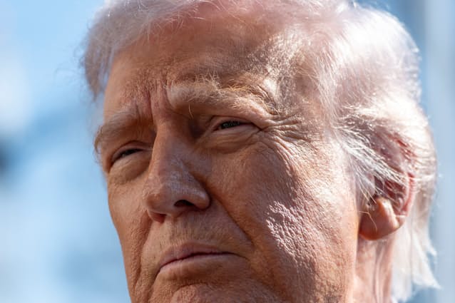 トランプ氏、アンソロピックのAI「連邦政府全体で使用停止」