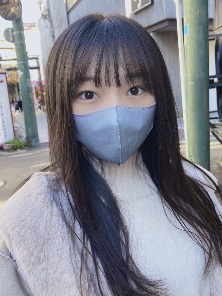 【画像】マスク美人さん、また我々を欺くｗｗ