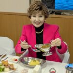 小泉進次郎防衛相、レジェンド女性歌手の投稿に感謝「自衛隊員の励みになります」🍛　(小林幸子)