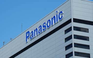 パナソニックHD、人員減1万2000人に拡大　純利益の通期予想を下げ