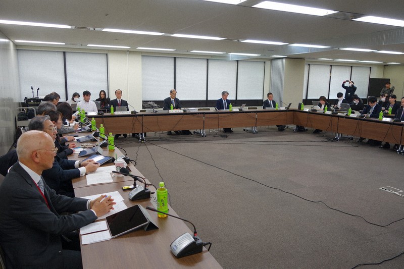 【医療】iPS細胞由来2製品の早期承認を了承　世界初の実用化へ　厚労省部会