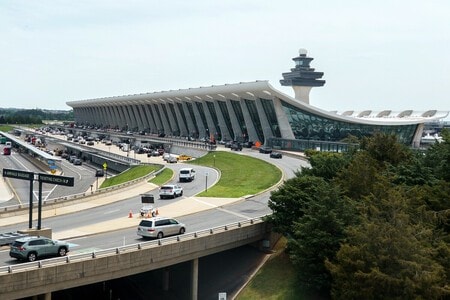 米大統領、空港・駅の「トランプ」改称要求　首都近郊やNYで