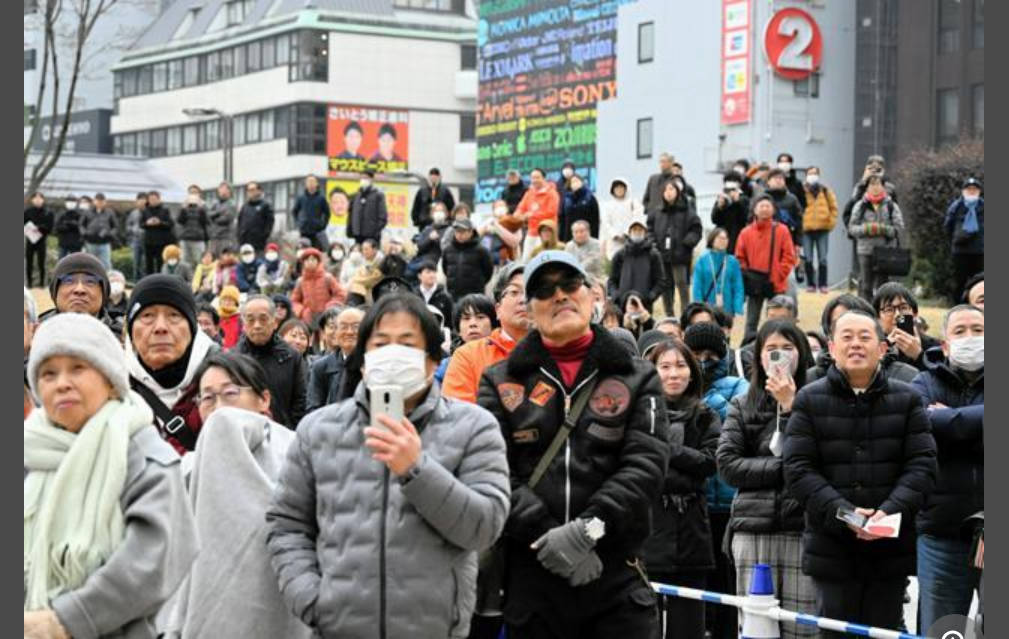 【哀れ】　パさん、高市総理演説の超大群衆を認められず「カウントダウンの時のもの」とか言い出すw
