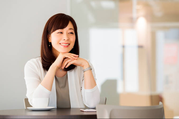 【悲報】44歳婚活女子「タイムリミットが迫っています…でも低収入の変な男しか寄ってこない…」