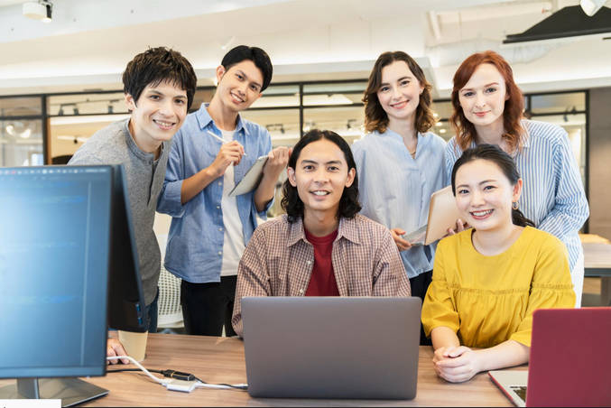 日本国民「現実を考えたら、外国人の受け入れ拡大って必要だよね」