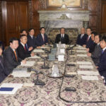 支持率下げてやる通信「与党が委員長ポスト独占を要求してるぞけしからん！」