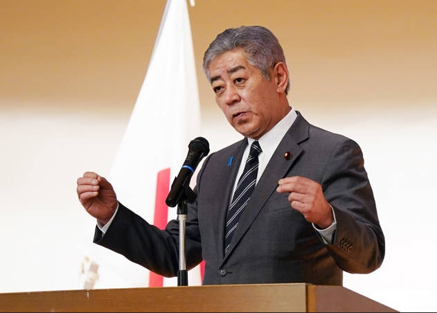 日本はとっくに衰退して先進国から脱落寸前なのに外国にお金を配る政治家はちょっとズレてるだろ →…