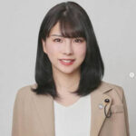 PCにステッカー貼っててなぜ悪い？と思ったら政治家かよ？政治家なら重箱の隅までつつかれるよな