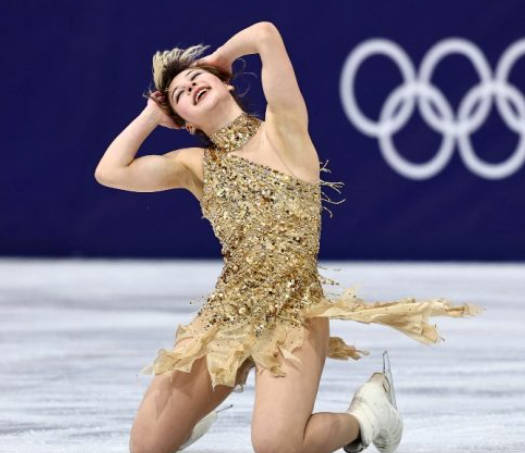 【動画】フィギュア金メダルのアリサさん、マウンドでも限界突破ww