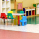 保育士「幼稚園とほぼ同じ仕事なのに給料安い」大津市「その問題解決しましょう」→