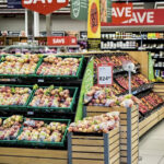 食品消費税0％でも年50000円だったから給付付き税額控除の方が100000円貰えて得では？