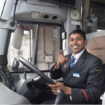 【日本語学び、大型2種取得】特定技能　茨城県初のバス運転手　つくばの会社勤務　スリランカ国籍カービンダさん