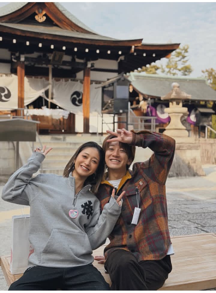 【芸能】みちょぱ、第1子妊娠を発表「毎日が楽しみで待ち遠しいです」　夫・大倉士門と安産祈願に訪れた仲良しショットも公開