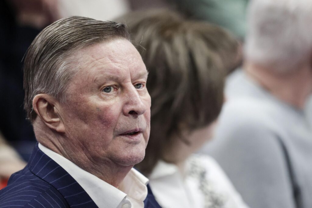 【ロシア政治】プーチン大統領の長年の側近であるセルゲイ・イワノフ氏が本人の希望で更迭　沈む船から脱出