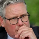 英スターマー首相「もうだめぽ」