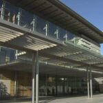 高市、国家情報局設置で安全保障強化を目指す、ロシアは平和主義の破壊と非難