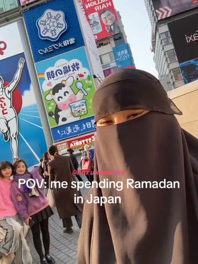 【海外で犯○に使われている服装】とうとう出没しましたね。大阪でニカブを着る女性