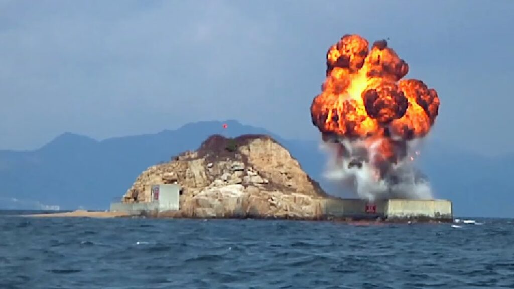 💥湾岸諸国の米軍基地が一斉爆発💥
