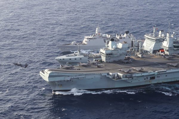 【WW3】アメリカ軍からグリーンランドを防衛するため､イギリス海軍空母打撃群が出撃を決定