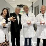 「天才と久しぶりに仕事した」村上ショージがダウンタウン松本と共演報告…近影に「コラボ最高」「松っちゃんいい顔」の声