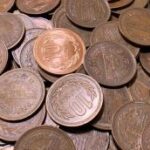 【社会】半裸の巨乳女性描いた10円玉、静岡で多数出回る　造幣局「故意の損傷は違法。警察にも届け出て」