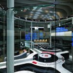 【株価】日経平均、下げ幅一時1000円超　原油高による景気下押しを懸念