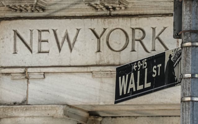 【市況】〔米株式〕ダウ急落、一時1100ドル超安＝ナスダックも大幅安（3日午前）