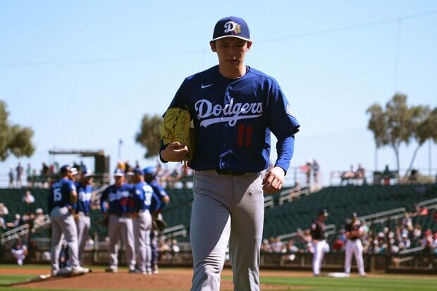 【ドジャース】防御率18・90の佐々木朗希に衝撃報道「戦力外候補になっている」と米メディア