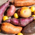 【食糧不足】昼食は「焼き芋2本、ジャガイモ2個、野菜炒め2皿」…日本が食料危機で「米から芋食」にシフトする日