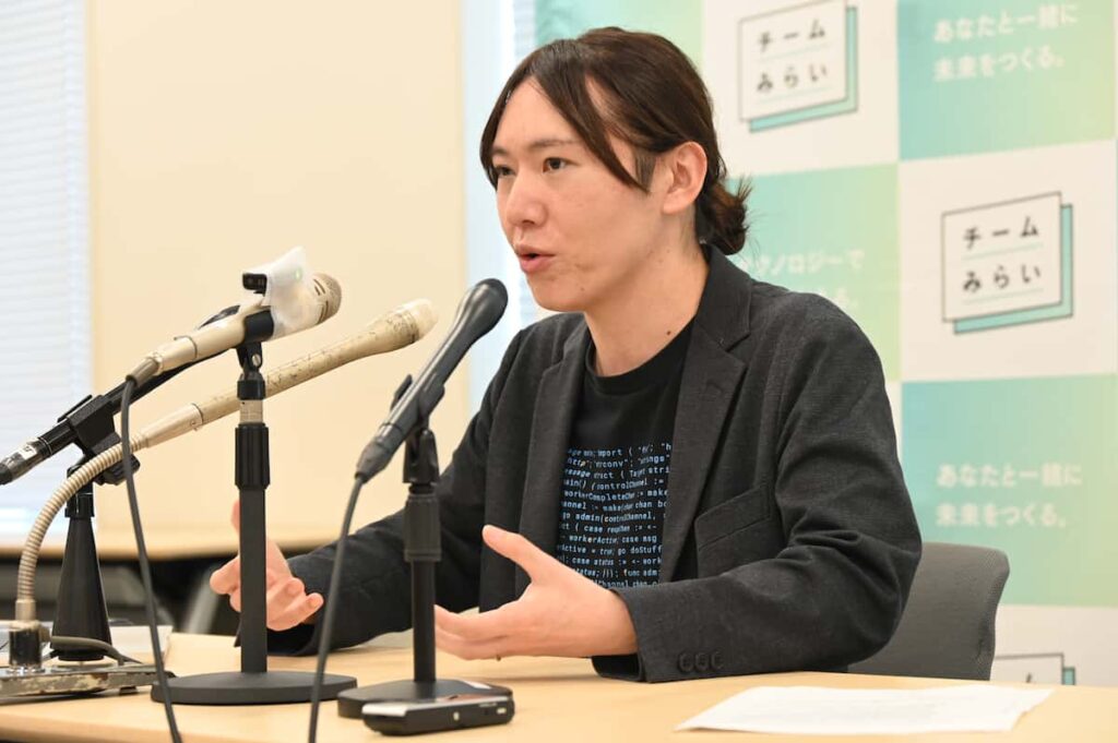 安野党首「自分でもなにが言いたいか、なにをしたいか分からない」