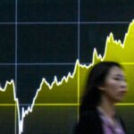 【株価】日経平均、一時2100円高　短期の反発狙う買いが優勢