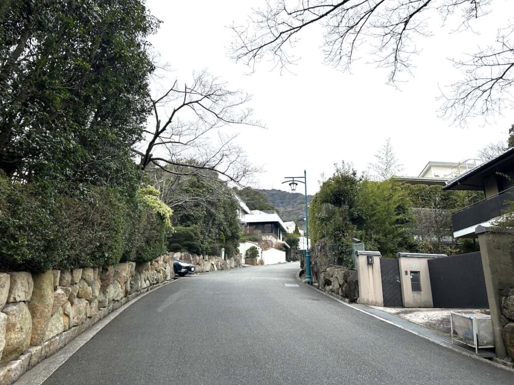 【中国人】超高級住宅街「芦屋六麓荘」中国人が触手、トラブルも　文京区の名門小は3割が中国ルーツ