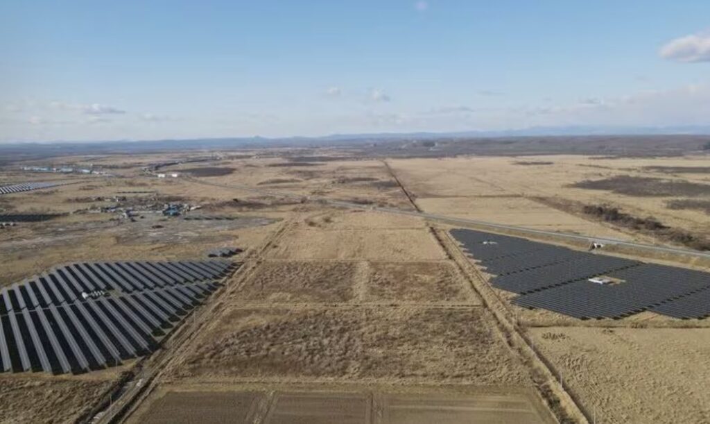 静岡県富士宮市で県内最大級のメガソーラー建設が始まる。中止の署名42,000人が集まるも議会はスルー