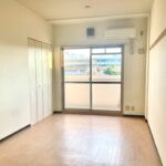 【新生活】地方出身学生を直撃する東京の家賃高騰「家賃縛りで部屋を探したら大学まで電車で50分」「ベッドを置いたら部屋が終わった」…学費と仕送りで「年300万円の出費」に親も嘆き節