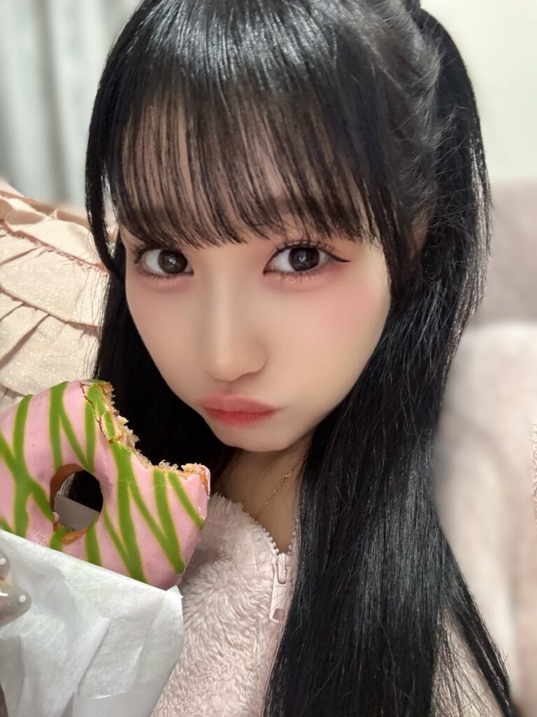 6人組アイドルグループLarmeR（ラルメール）メンバーが「重大な契約違反」で契約解除