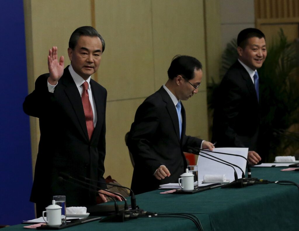 中国王毅外相、イスラエル外相と電話会談「軍事力の真の価値は戦争の予防に​ある」