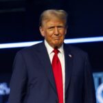 トランプ氏「中東や世界全体の平和という目的を達成するまで続ける」