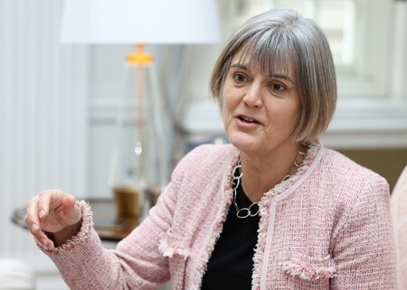 対中「安保で妥協せず」　高市政権の熱意大歓迎―ロングボトム英大使インタビュー