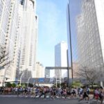 【東京マラソン】波乱の展開　第１集団想定の外国人ペースメーカーが遅れる異例事態　日本人ＰＭ中村と一般参加・橋本龍一が飛び出す　瀬古氏も憤り「遅すぎる」ＳＮＳ騒然「ＰＭどうなってんのよ？」