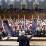 米民主党　エプスタイン事件の資料を捜査当局が処分と非難　クリントンへは言及なし