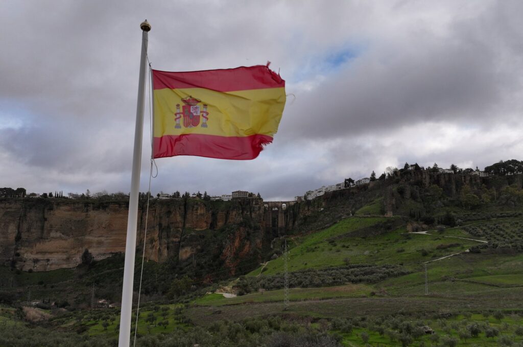 【国際】トランプ大統領、スペインとの貿易を全面停止へ　基地使用拒否に反発