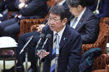 ホルムズ安全航行で連携＝日オマーン外相が電話会談