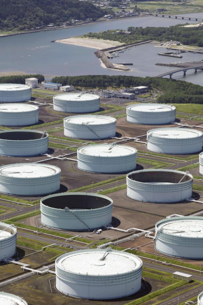 【石油】政府、国家備蓄石油の放出検討　イラン情勢悪化、供給不安長期化