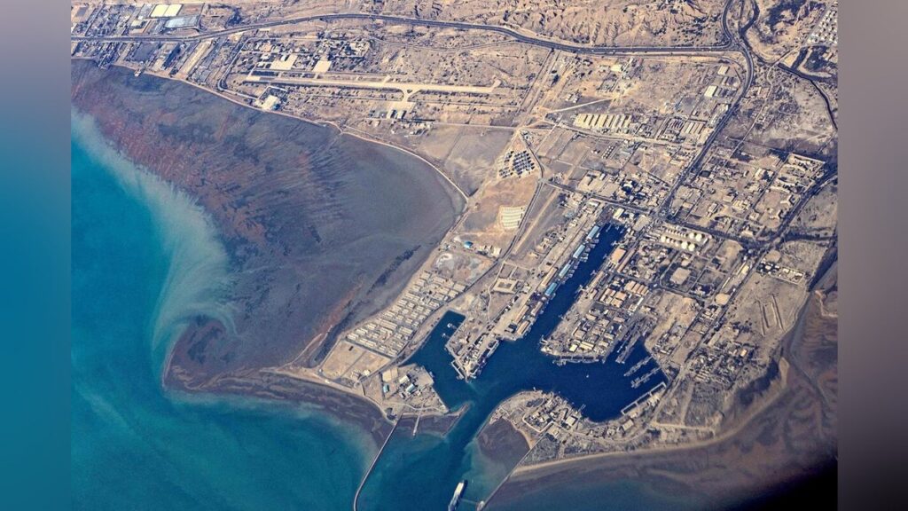 イラン軍報道官、ホルムズ海峡を「封鎖しておらずするつもりもない」…船籍次第で通過を認める方針示す