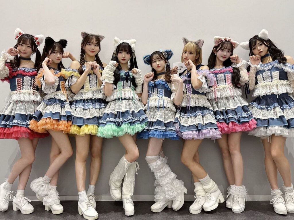 「女の子と触れ合ったことがないネットのおじさんたちは知らないかもだけど」ミニスカ物議のアイドル〝煽り発言〟に反響