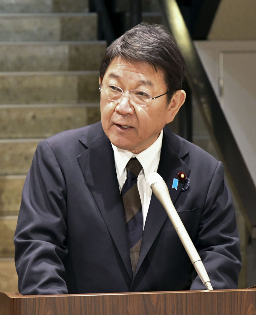 茂木氏外相　イラン外相に沈静化要請、拘束邦人解放も